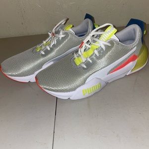 Mens Puma Softride Shoes Size 10.5 Gray And White 192638-05 Worn Once!!